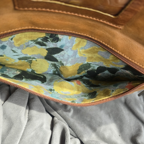 Vintage 90s 'Hobo' Camel Tan Leather Large Fold-Over Clutch - Picture 9 of 12